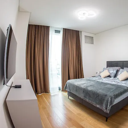 Residences Waterfront Premium Apartment *